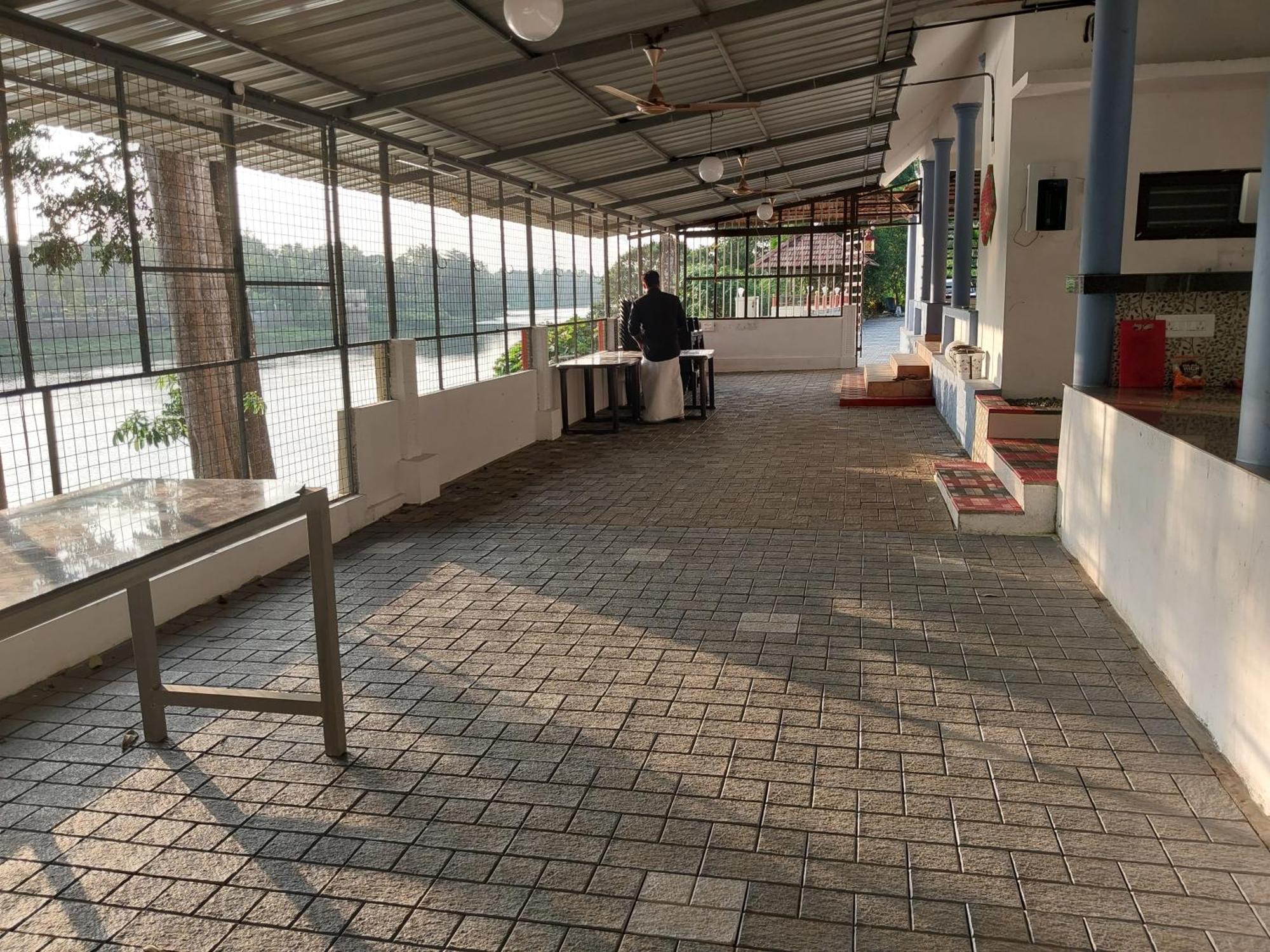 Stayberries River Rock Villa Athirapilly Kizhake Chālakudi Exterior photo